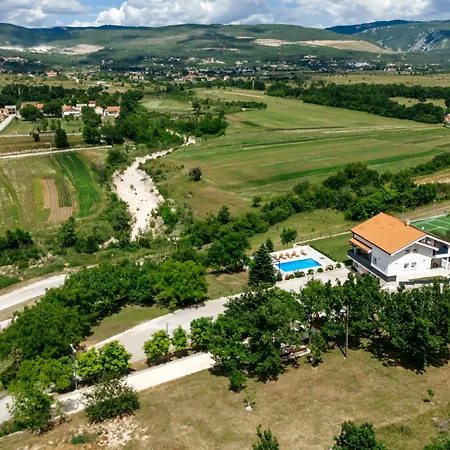 Matt Вілла Jovici (Split-Dalmatia)